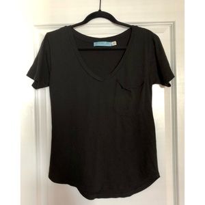 Black Pocket V-Neck Short Sleeve Top
